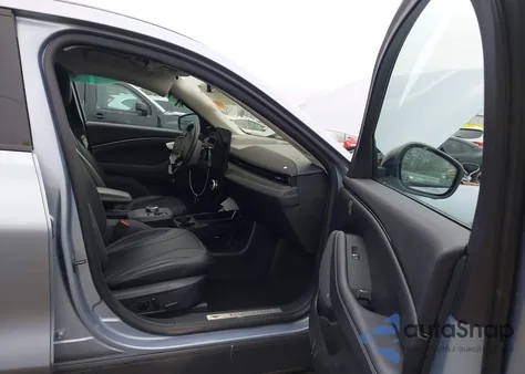 2022 Ford Mustang Mach-E Premium z USA, uszkodzony, nr VIN 3FMTK3RM4NMA57252